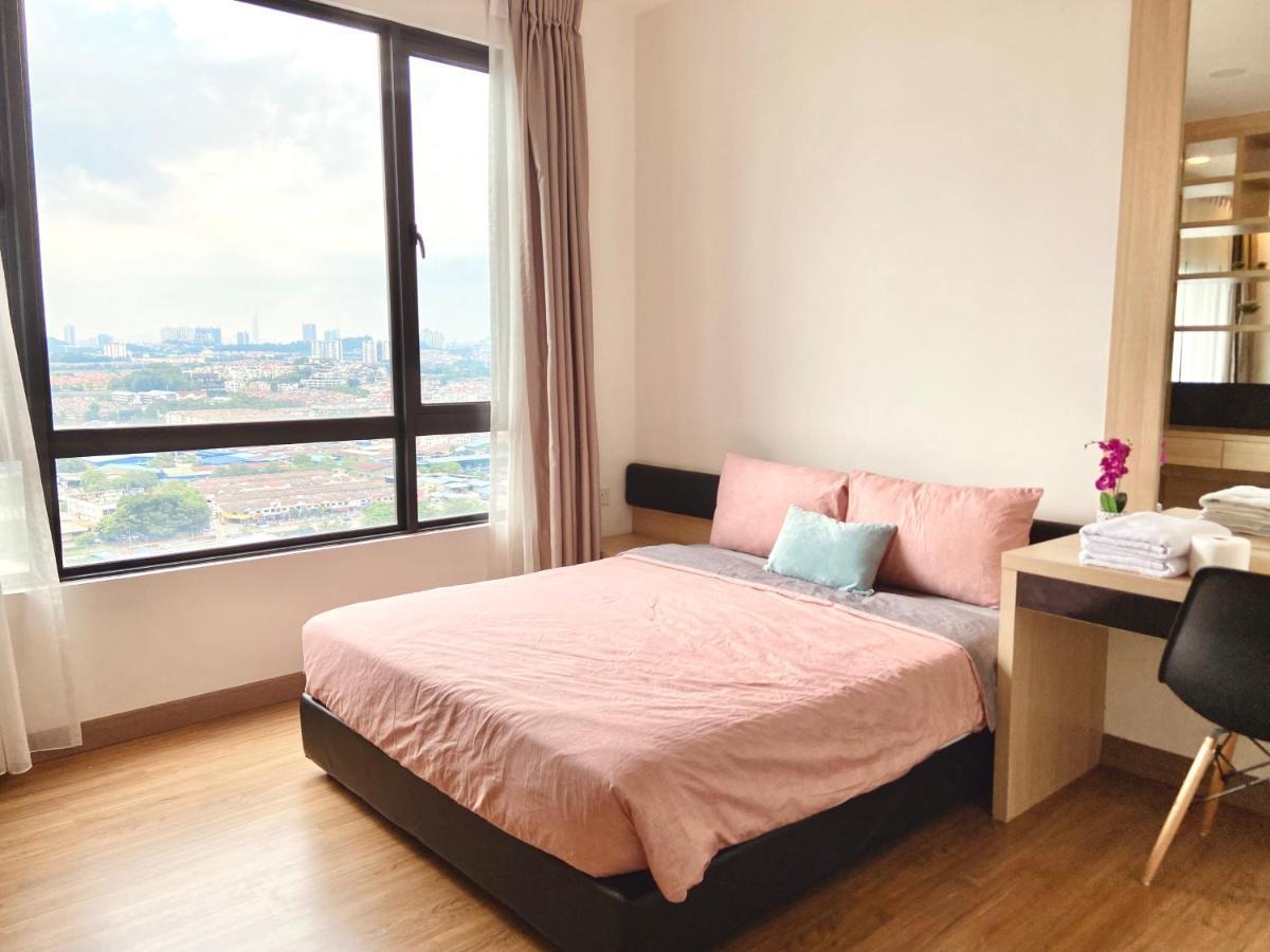 Dream Suite 2 - Landmark Residence 1, High Floor, Nice View, Wi-Fi & Tv Box Kajang Bagian luar foto